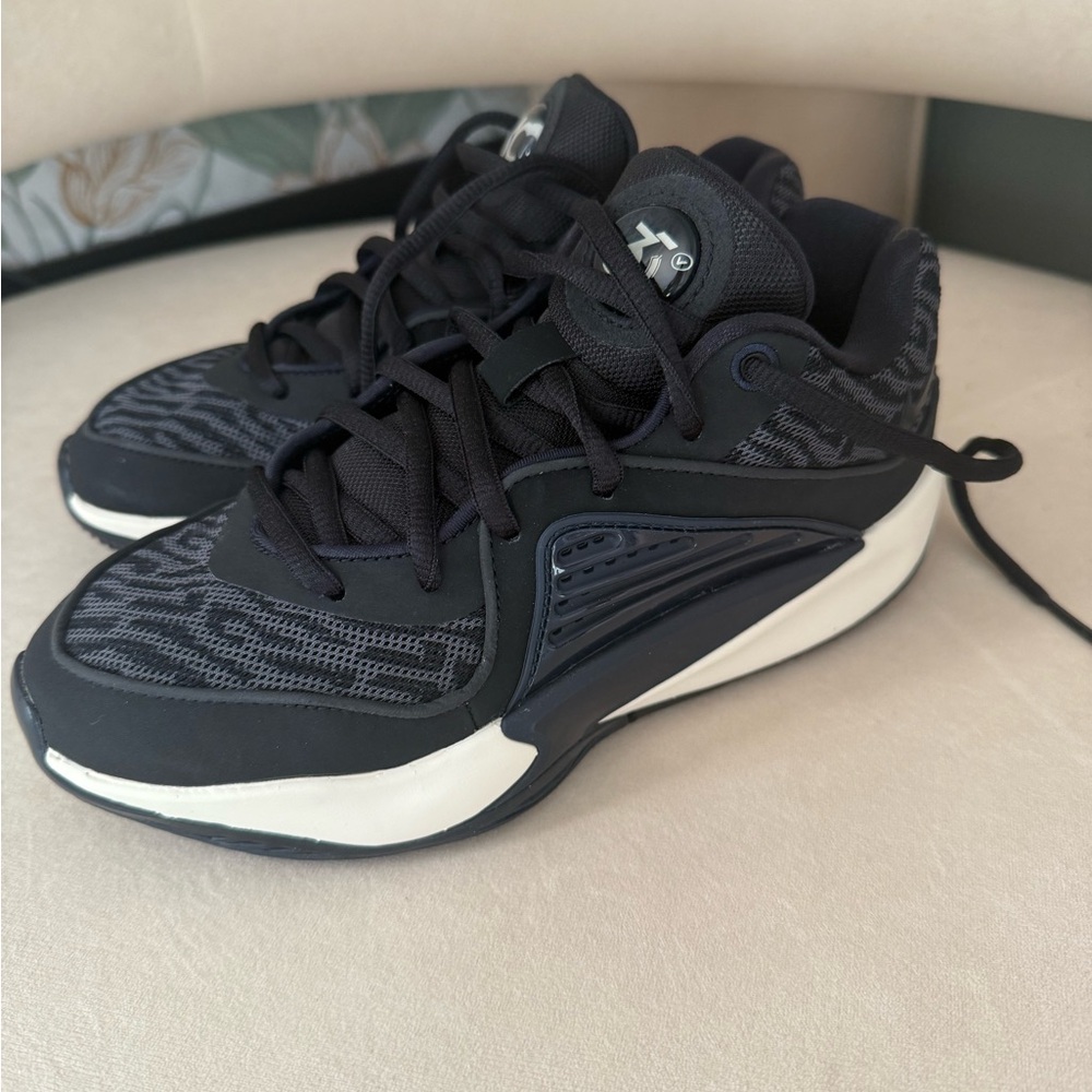 Nike KD 16 NRG Boardroom Basketball Shoes